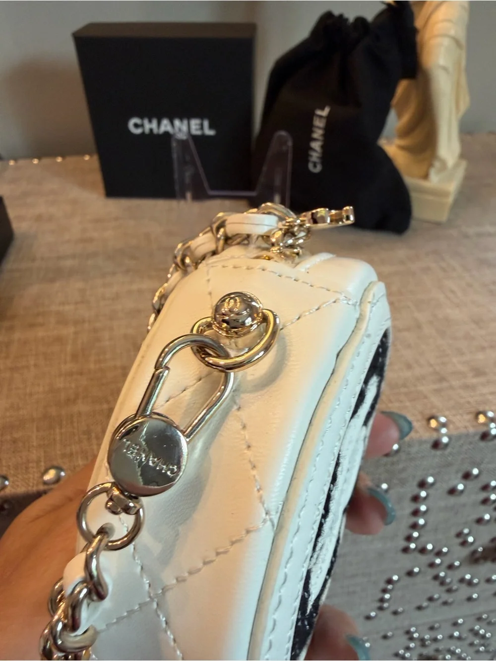 GWP for Chanel NIB Giftable  Black & White Round CC Logo Clutch